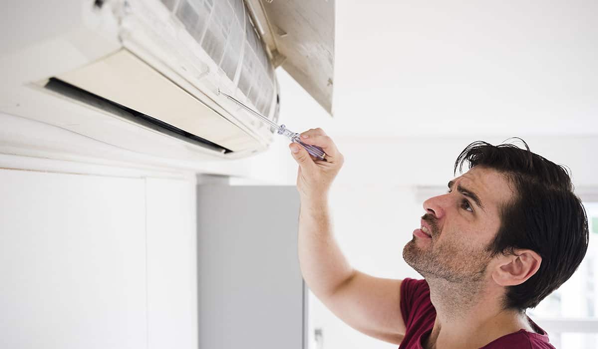 Why does my ac shut off every few minutes? | SoCool Pte Ltd